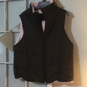 Brown and pink puffer vest. EUC. XL